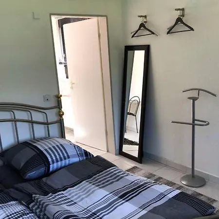 Mit Blick Ins Gruene بيت للعطل